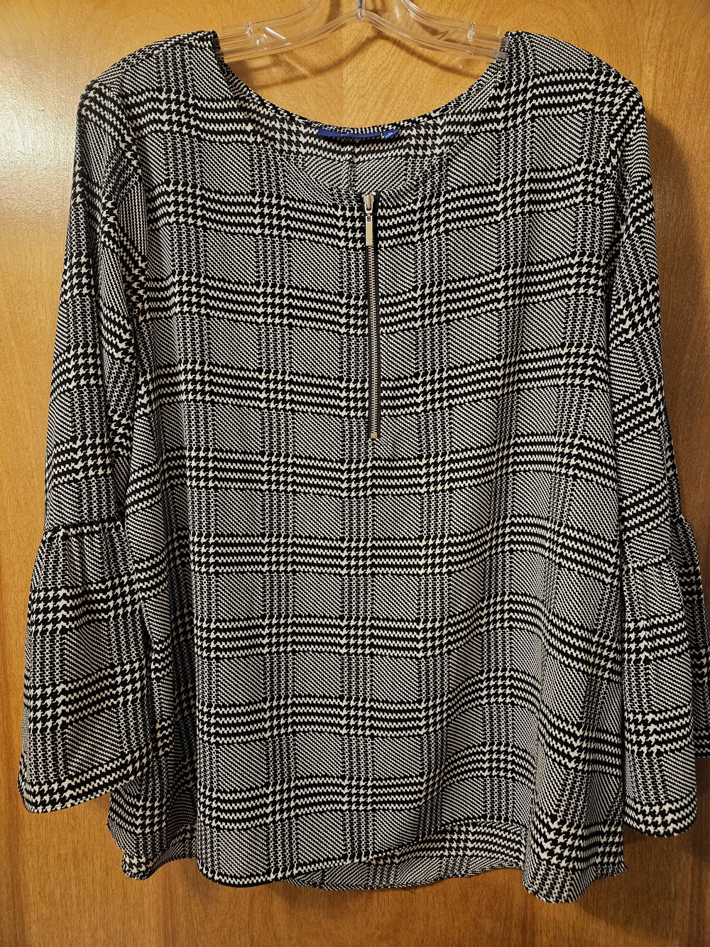 Apt. 9 Black and White Plaid Zip-Front Tunic Blouse